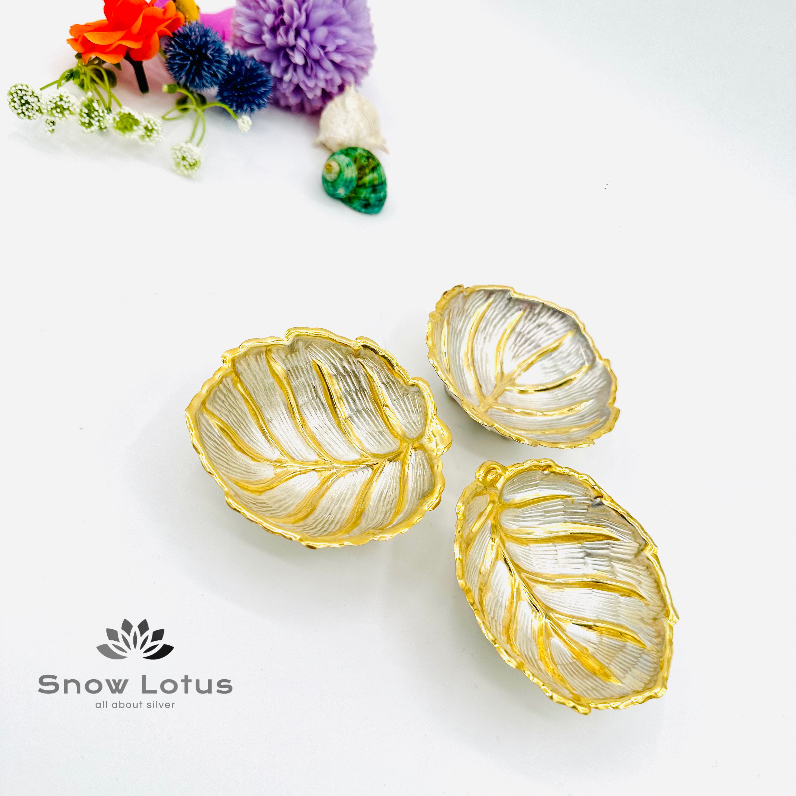 Gold Polish Leaf Bowls with Dotted Legs