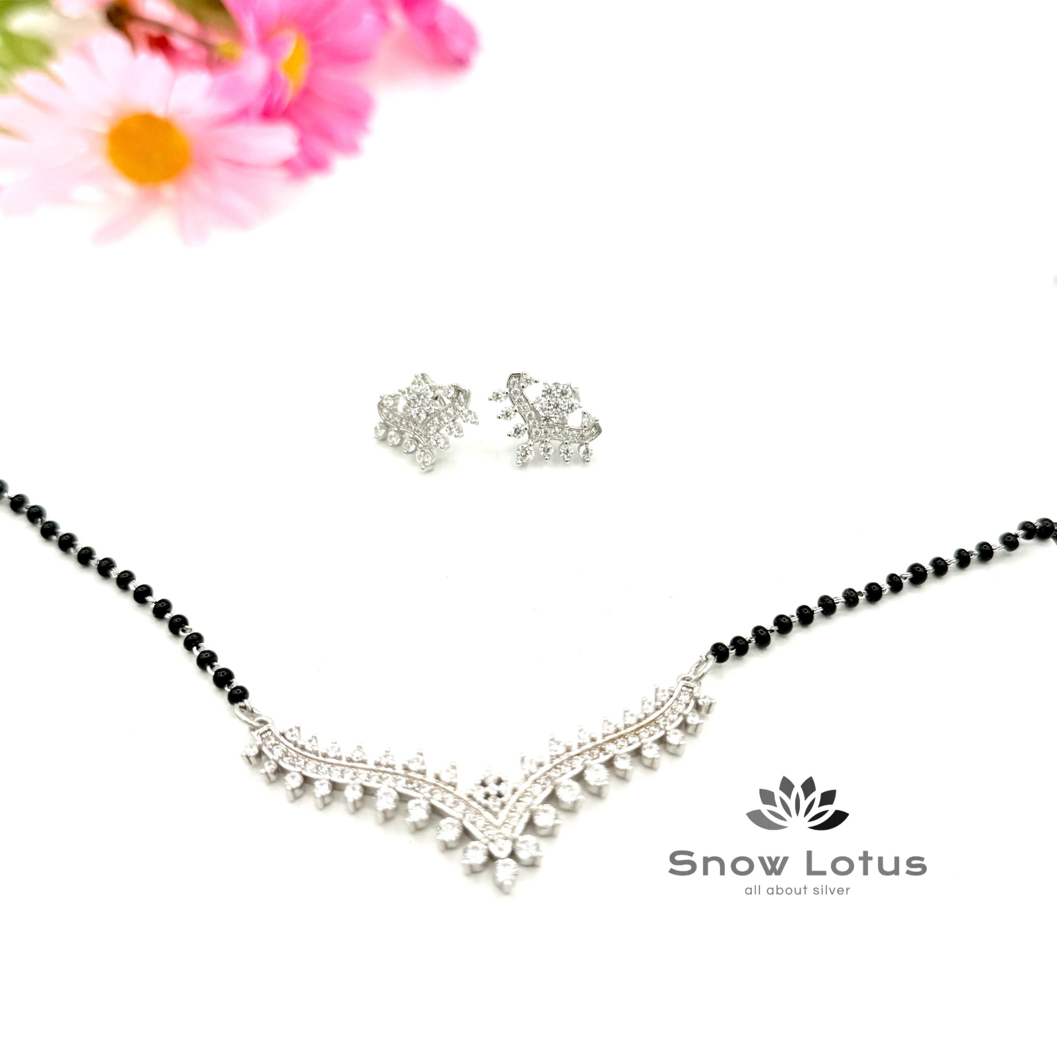 Striking Mangalsutra with earrings