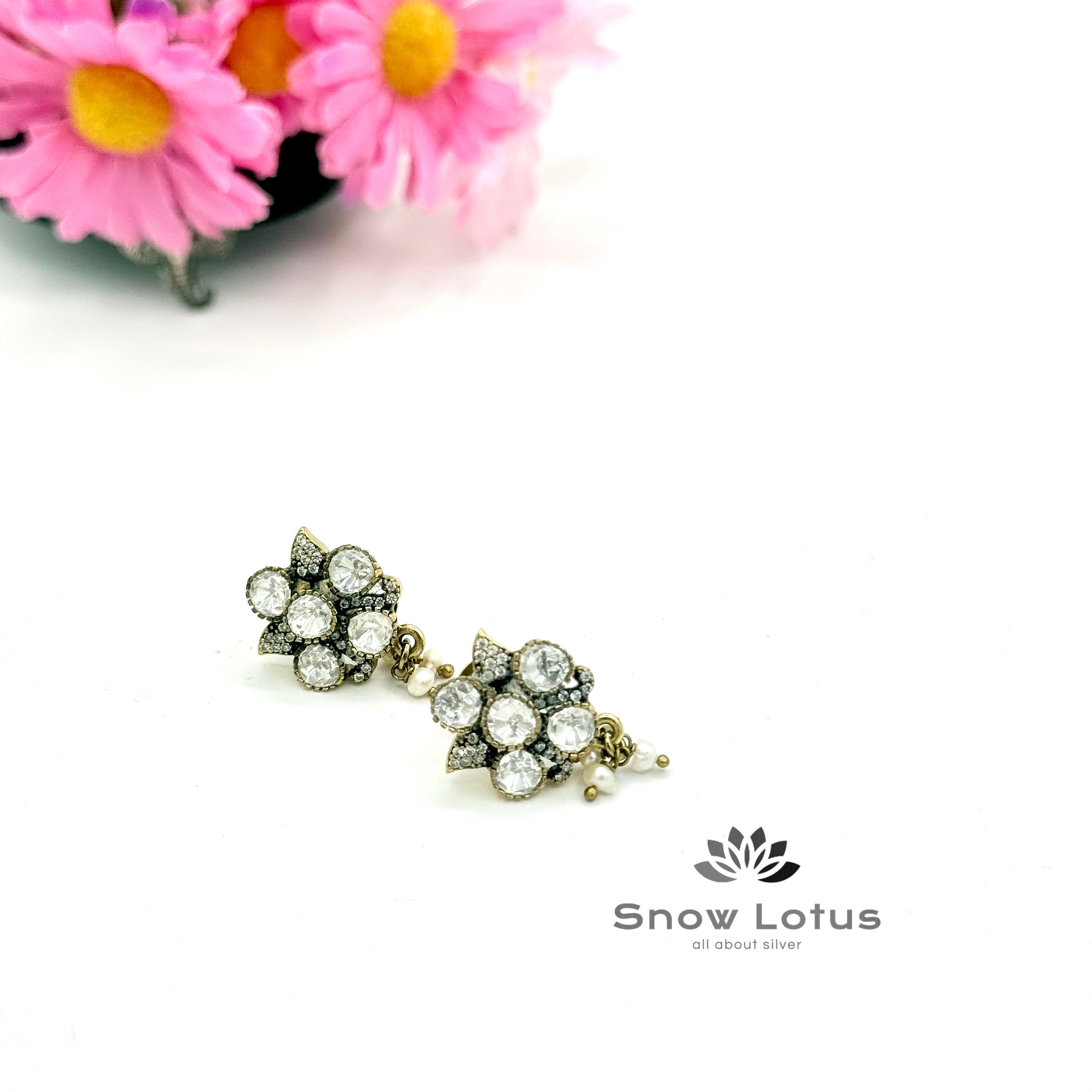 Gorgeous Moissanite Studs