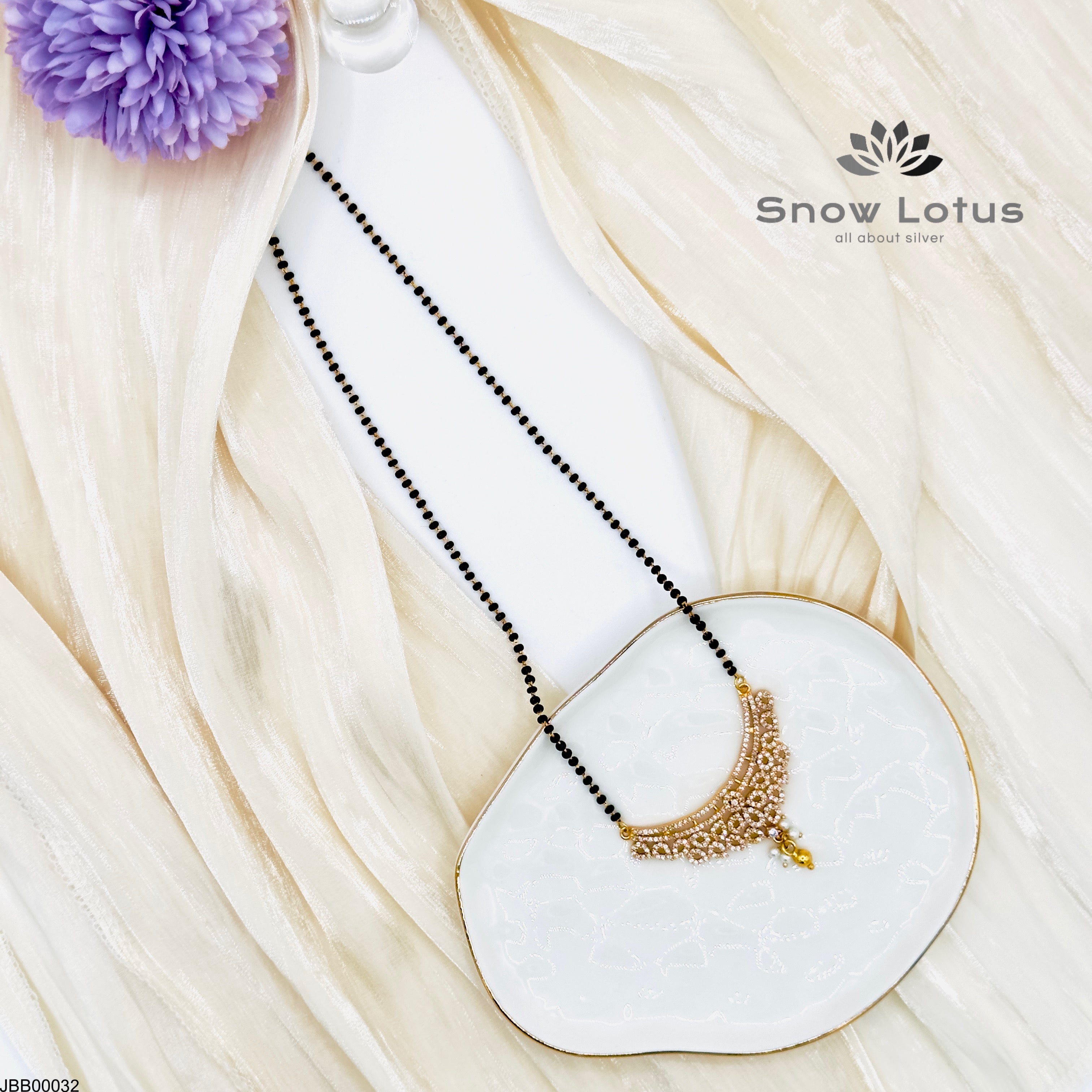 White Leaves Mangalsutra