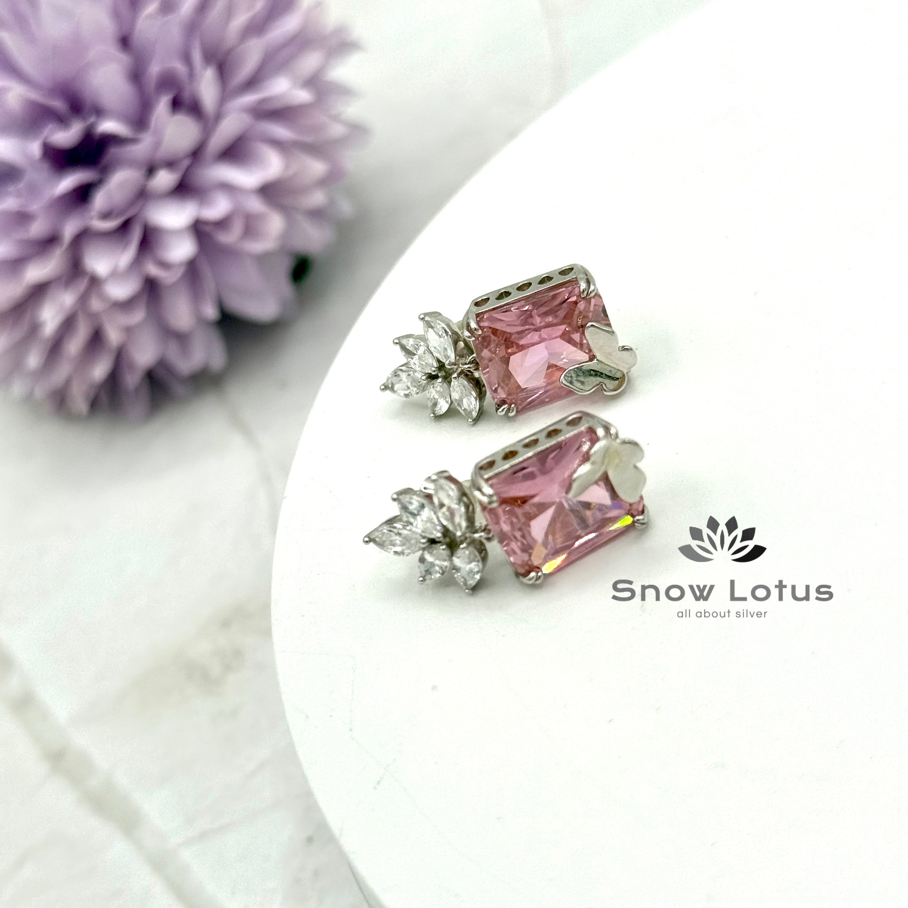 Pinkish Leafy Earrings