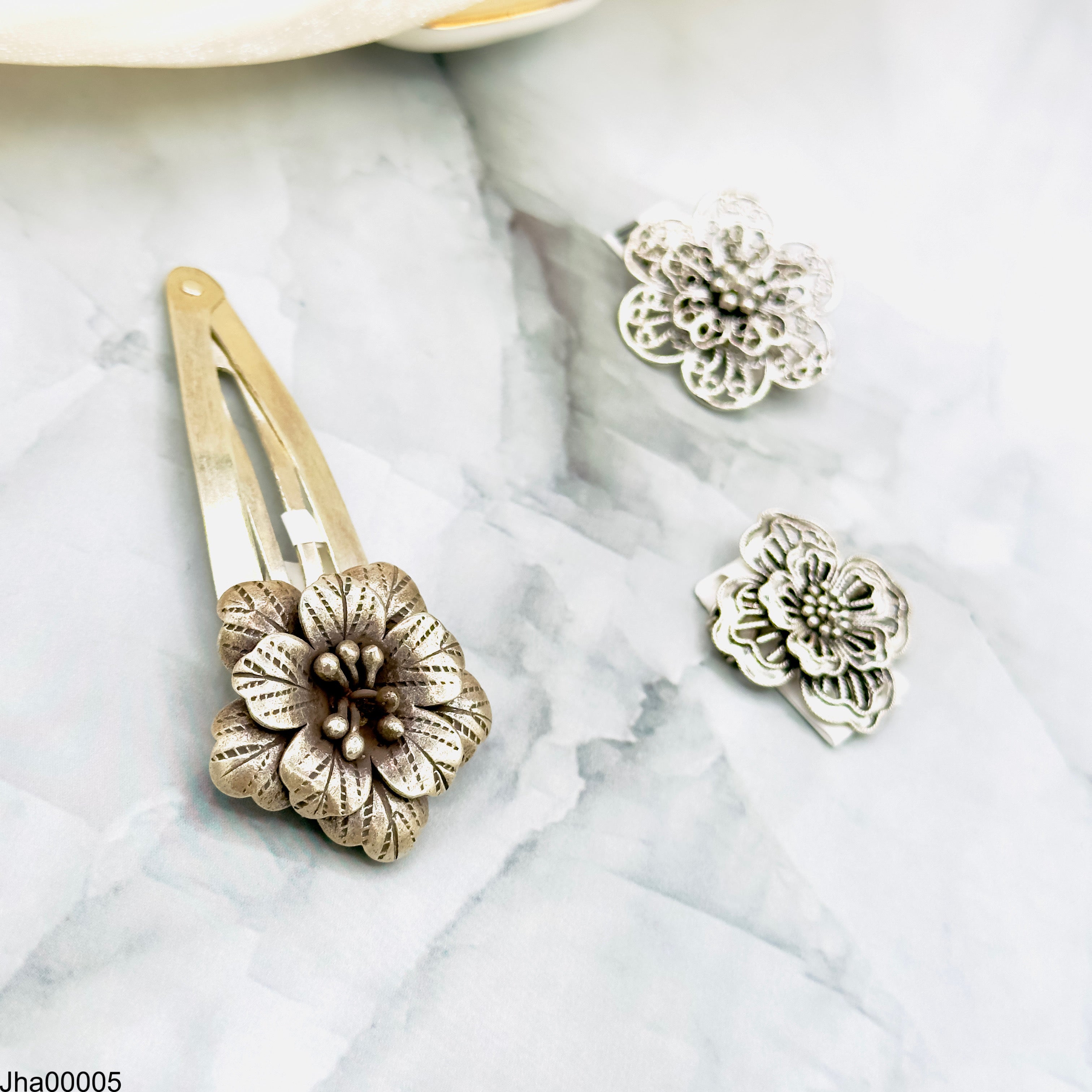 Oxidized Floral Hair Clip