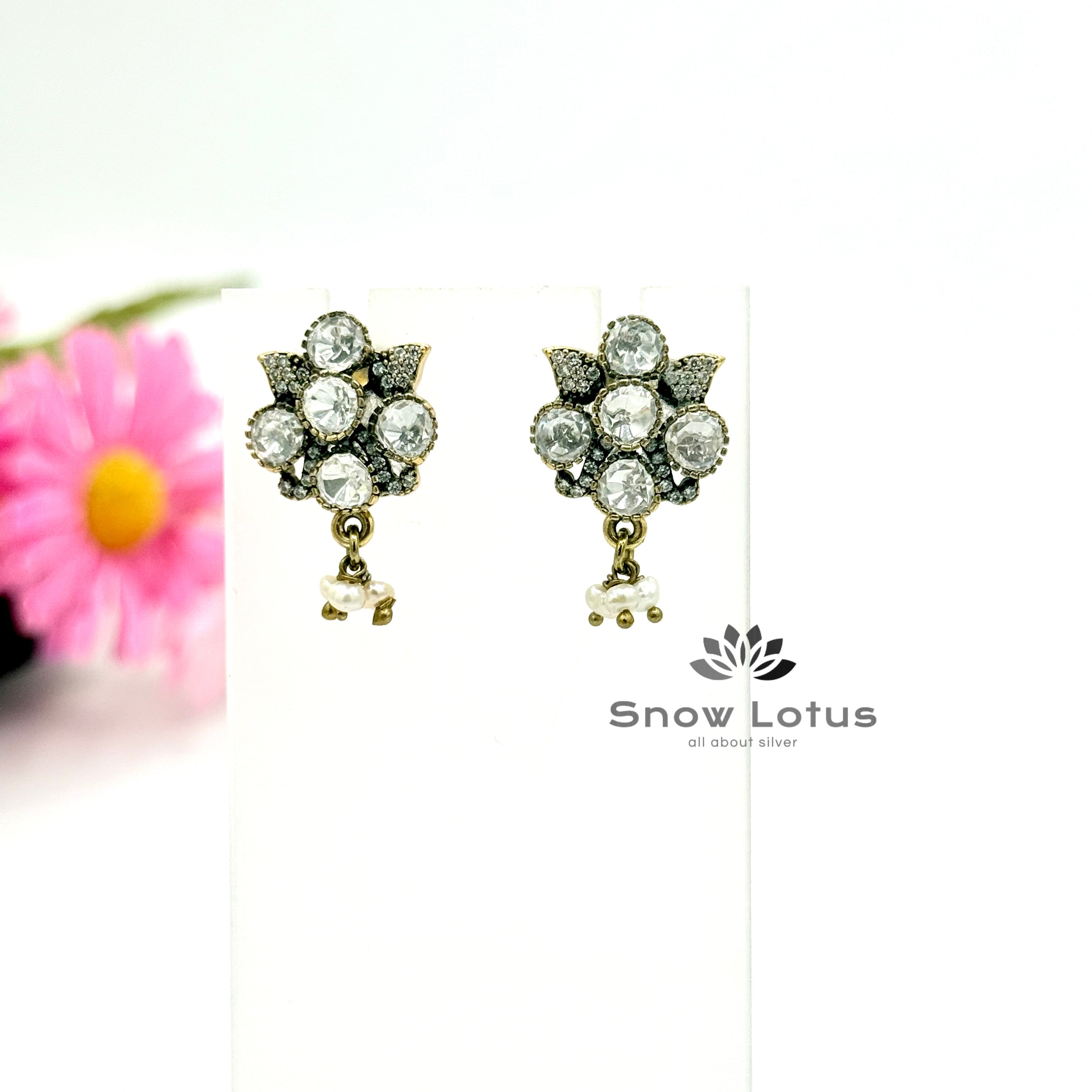 Gorgeous Moissanite Studs