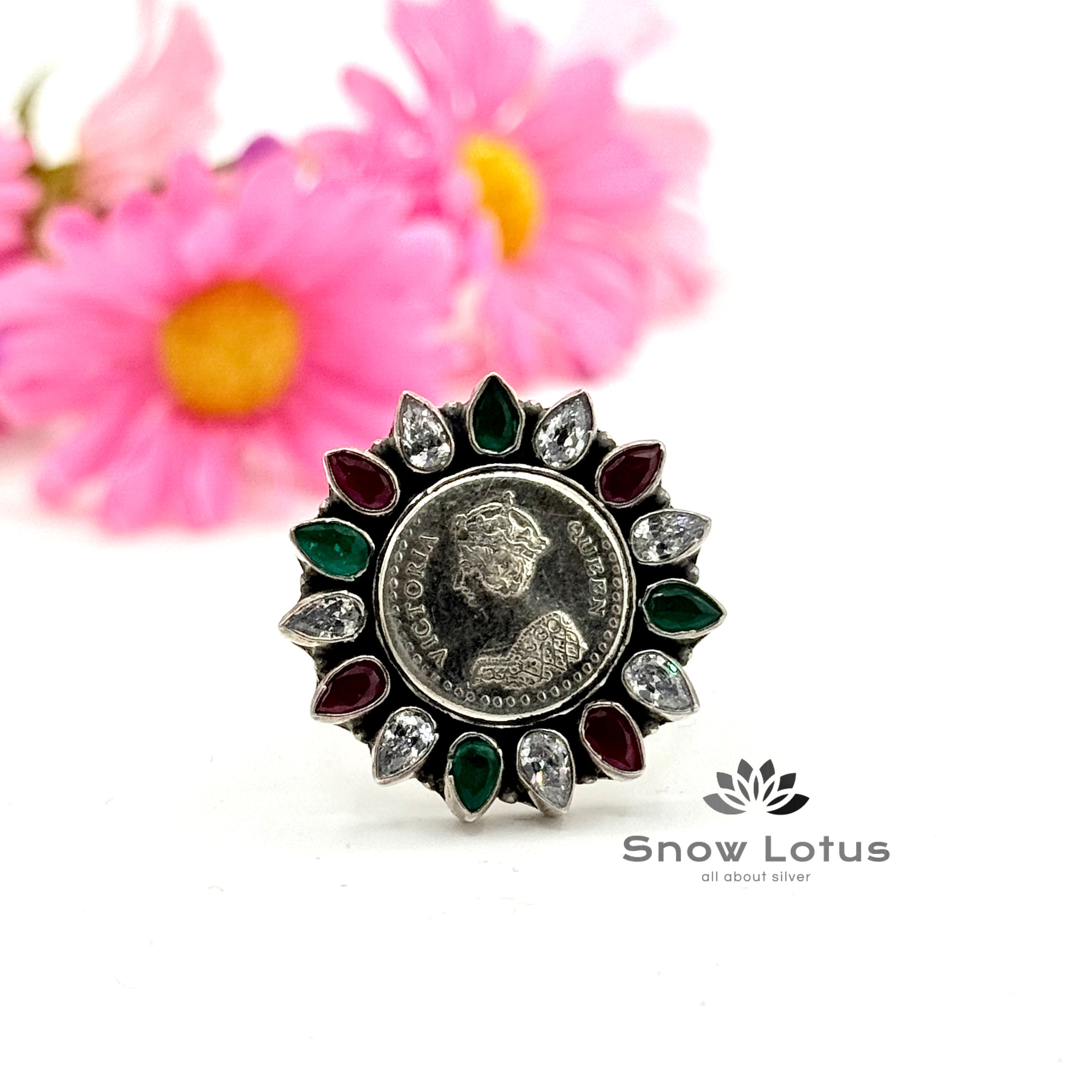 Queen Victoria Cutstone Finger Ring