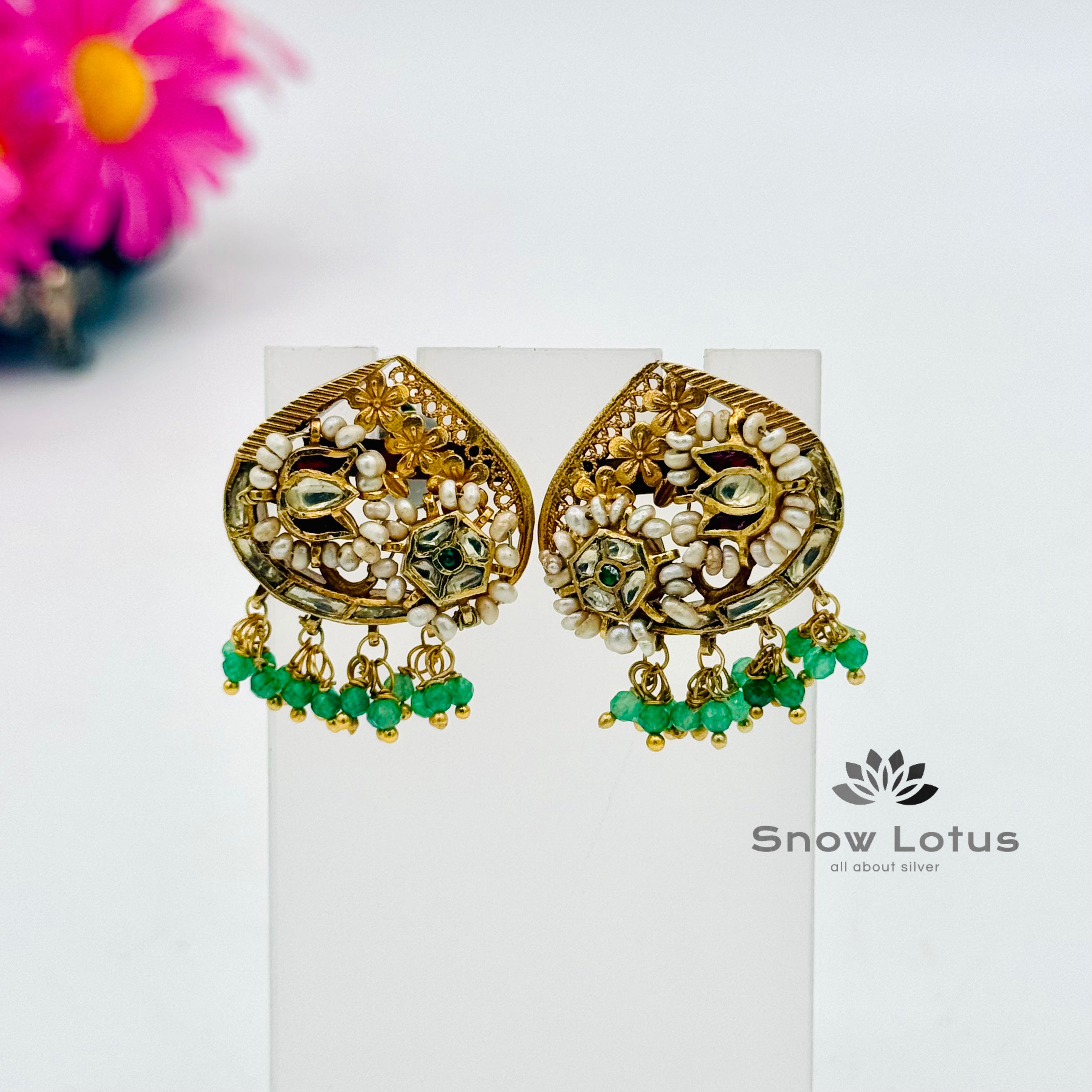 Gorgeous Kundan Studs