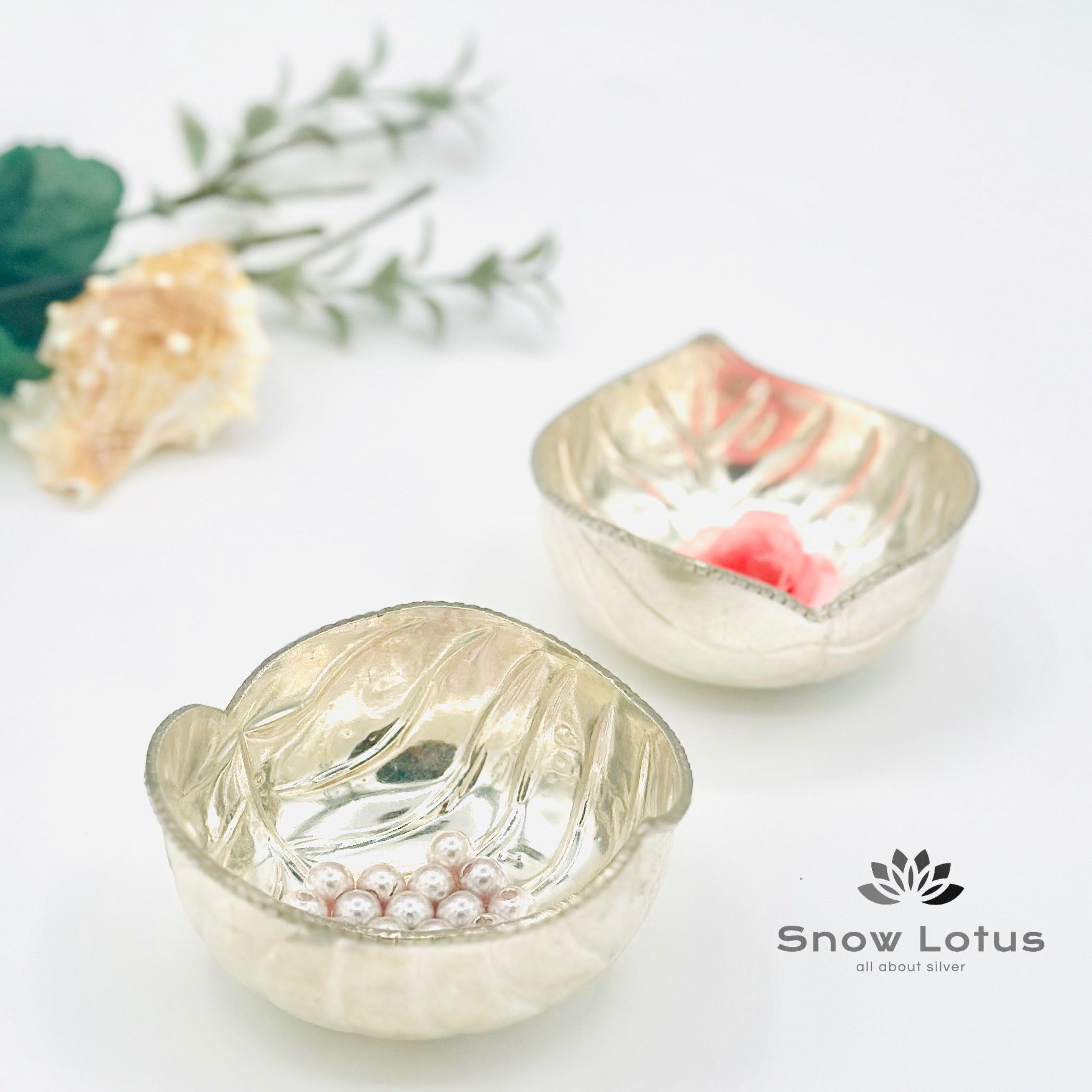 Leaf Pattern Bowls