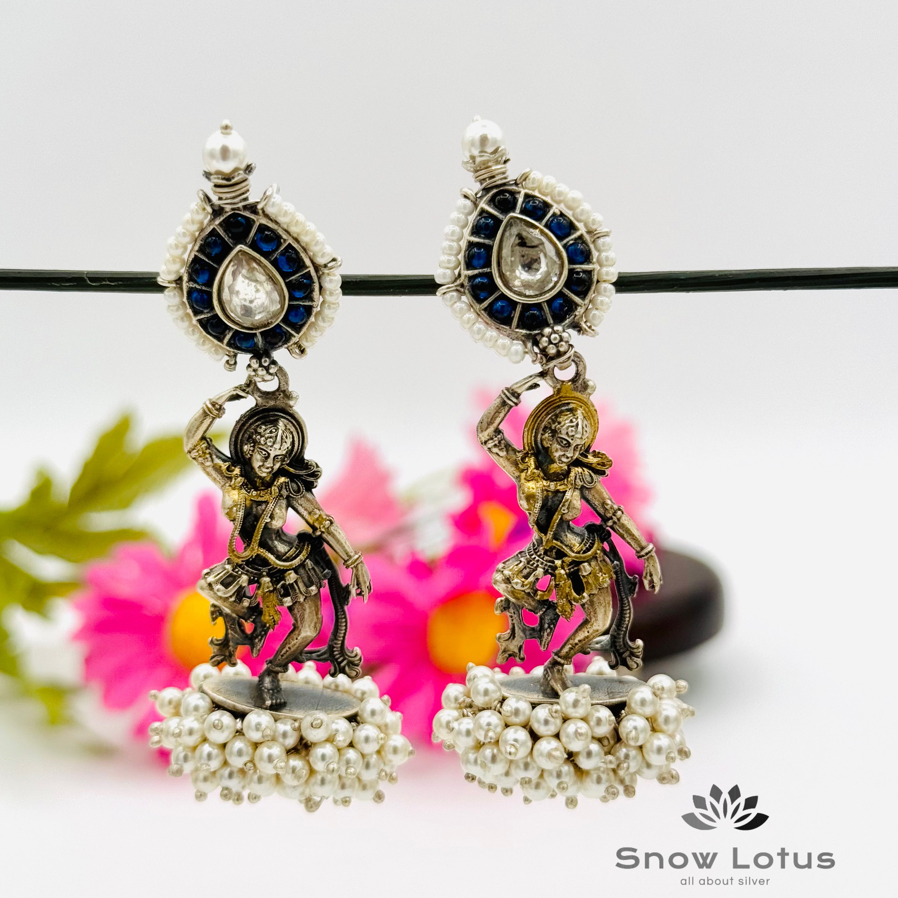 Blue Studded Dancing Jhumka