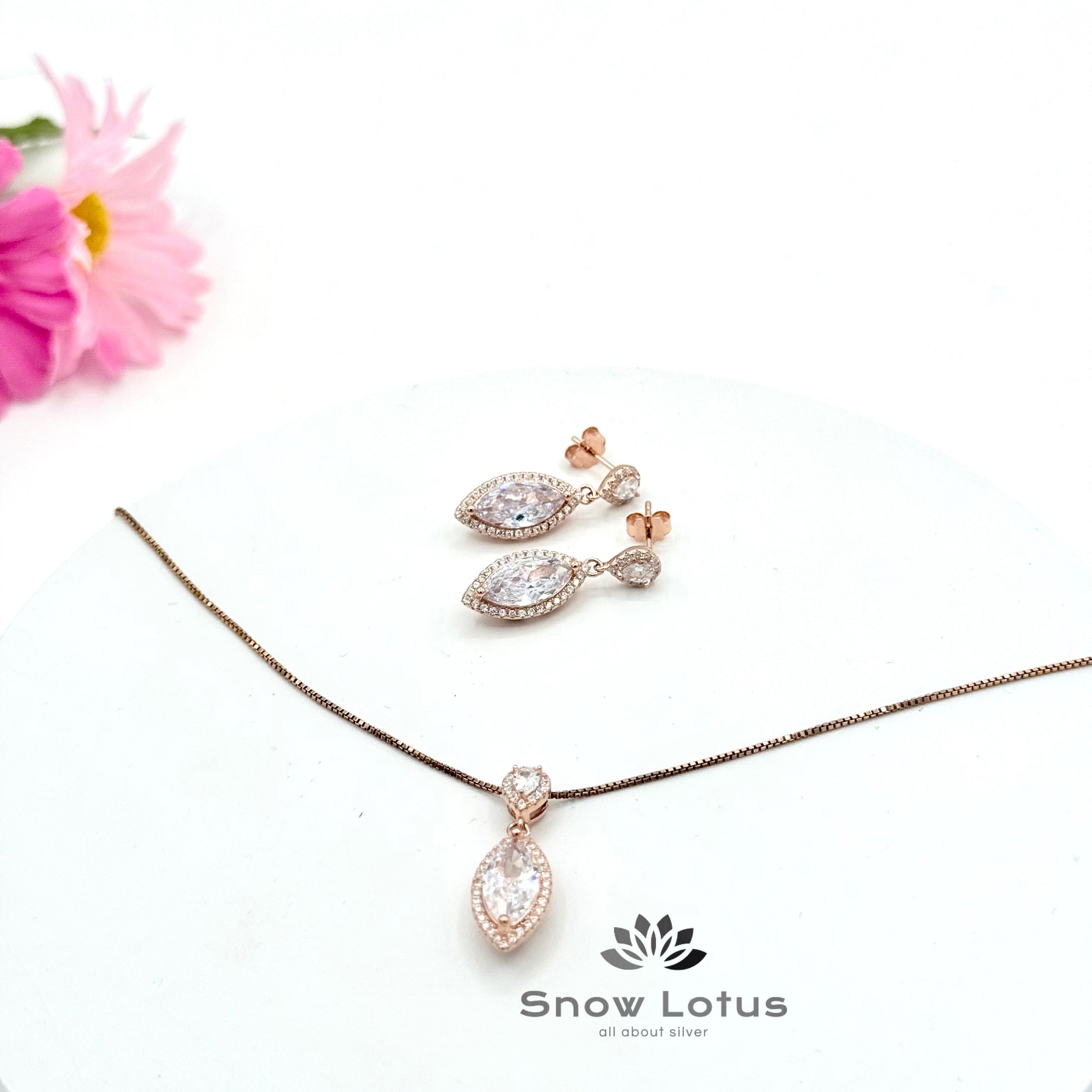 Drop Shaped Pendant Set