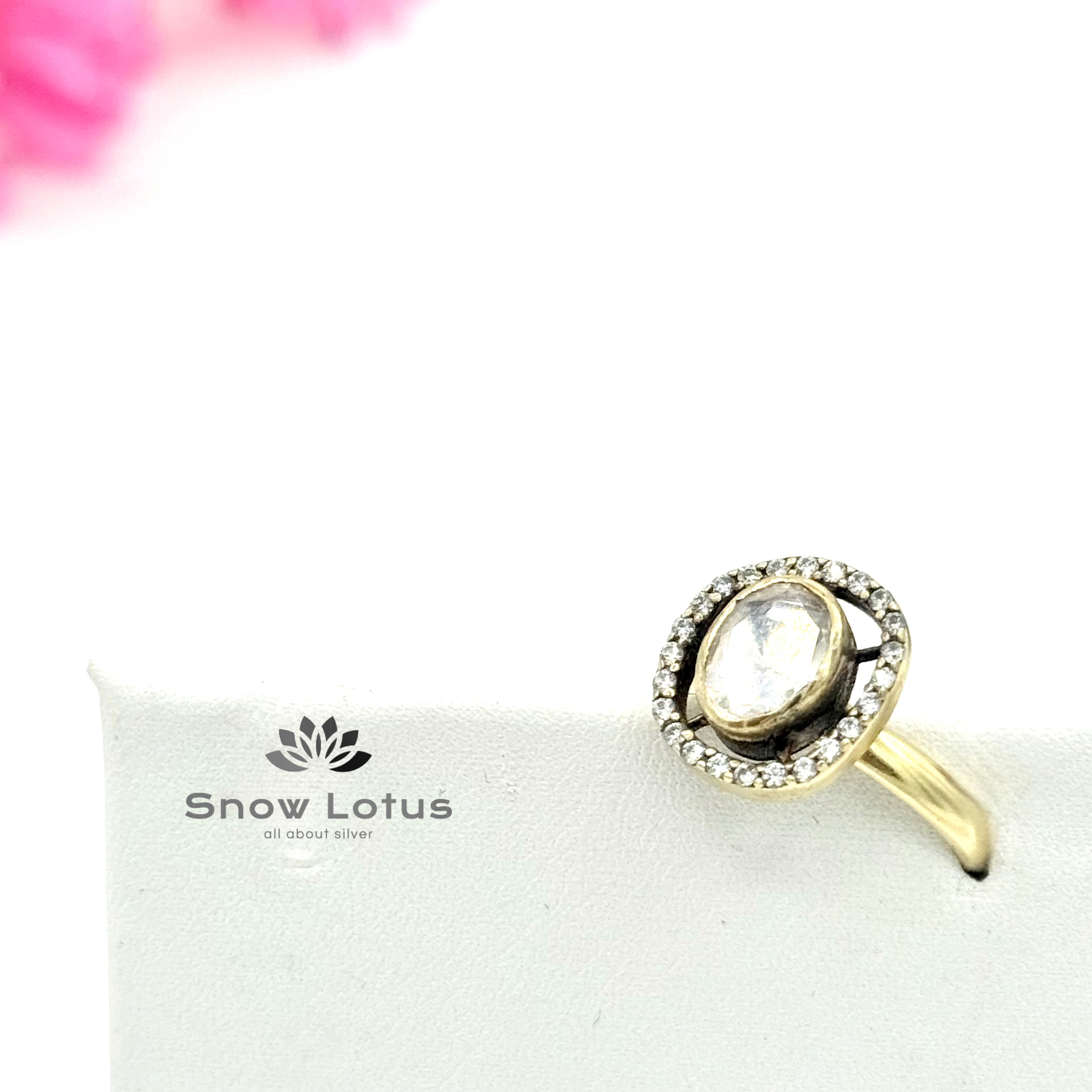 Gorgeous Moissanite Finger Ring