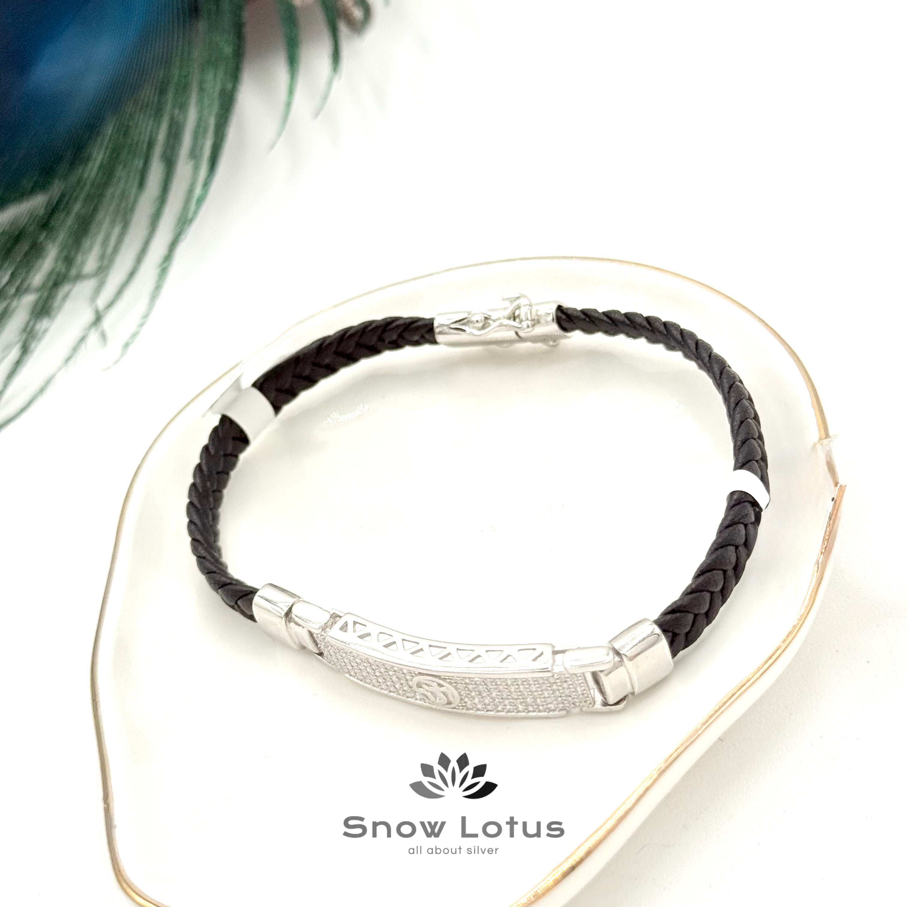 Black Thread Bracelet Buckle Style