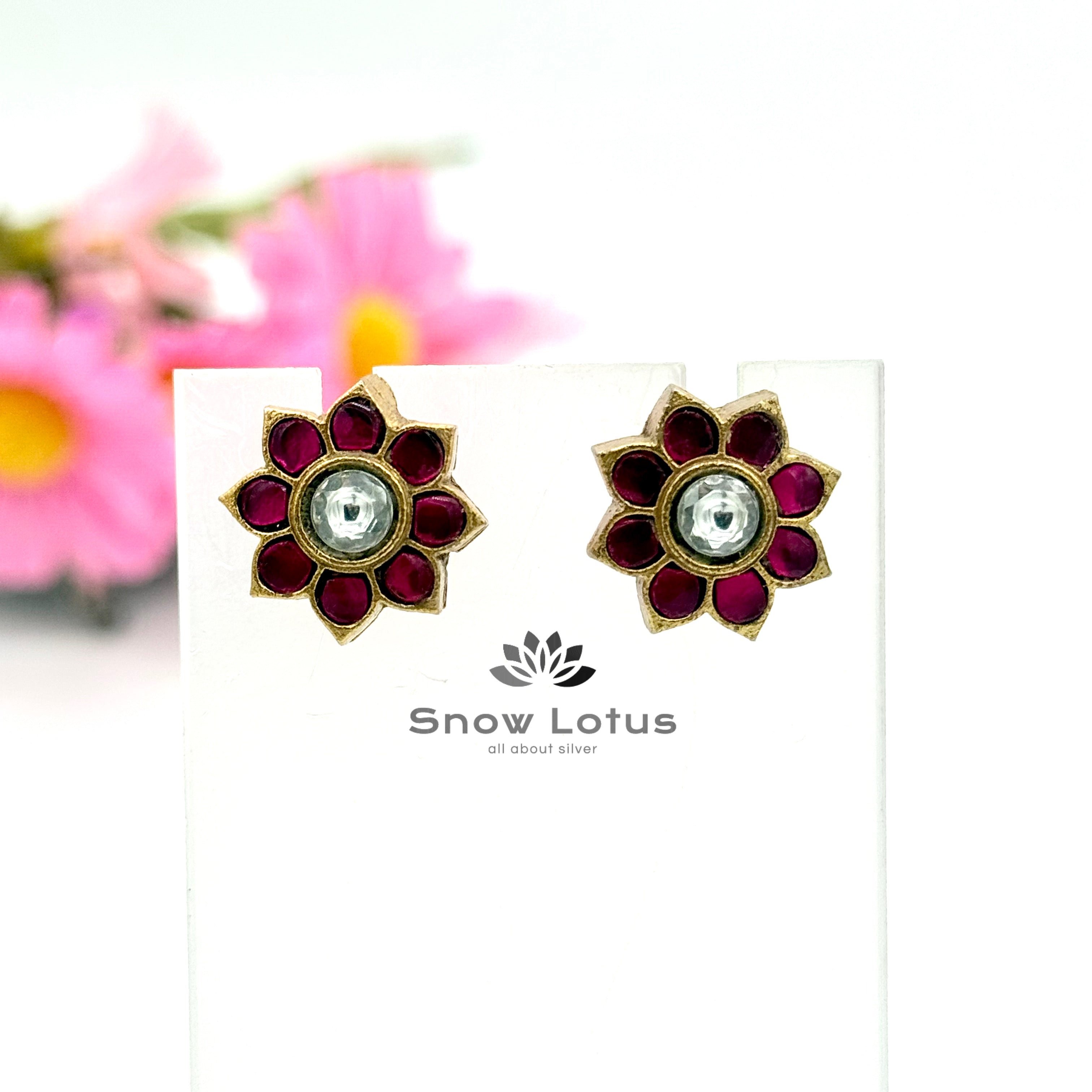 Cutesy Floral Studs