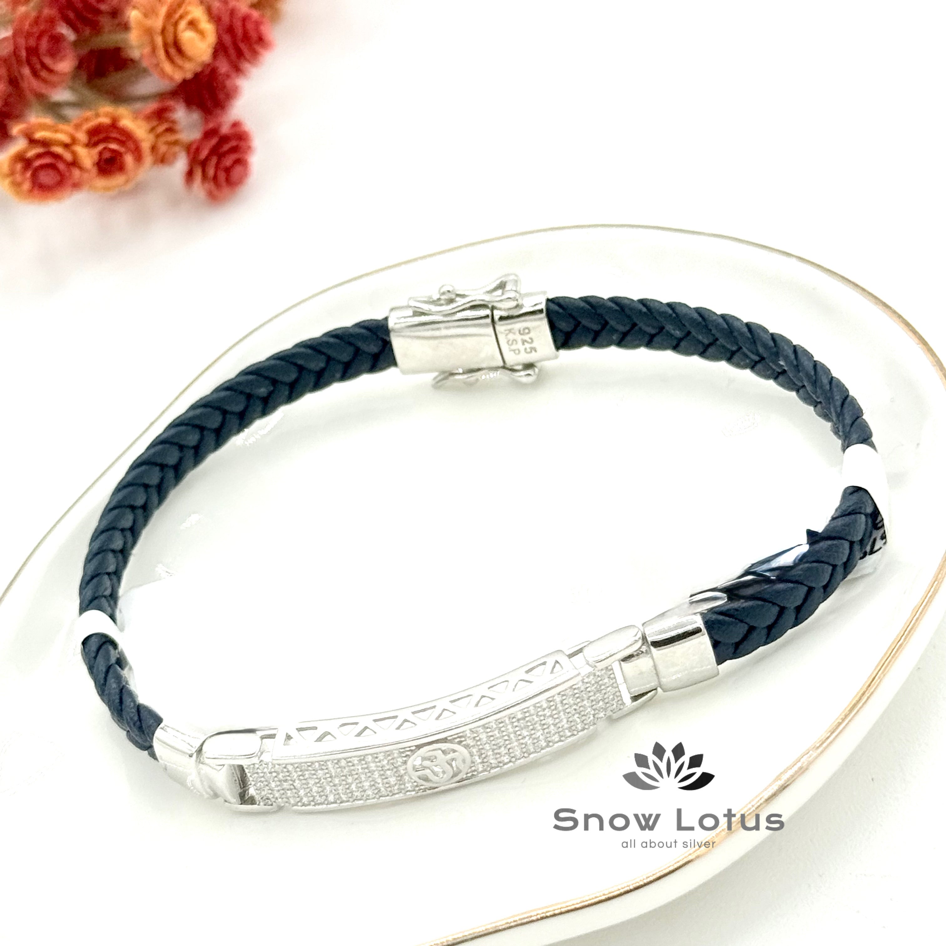 Black Thread Bracelet Buckle Style