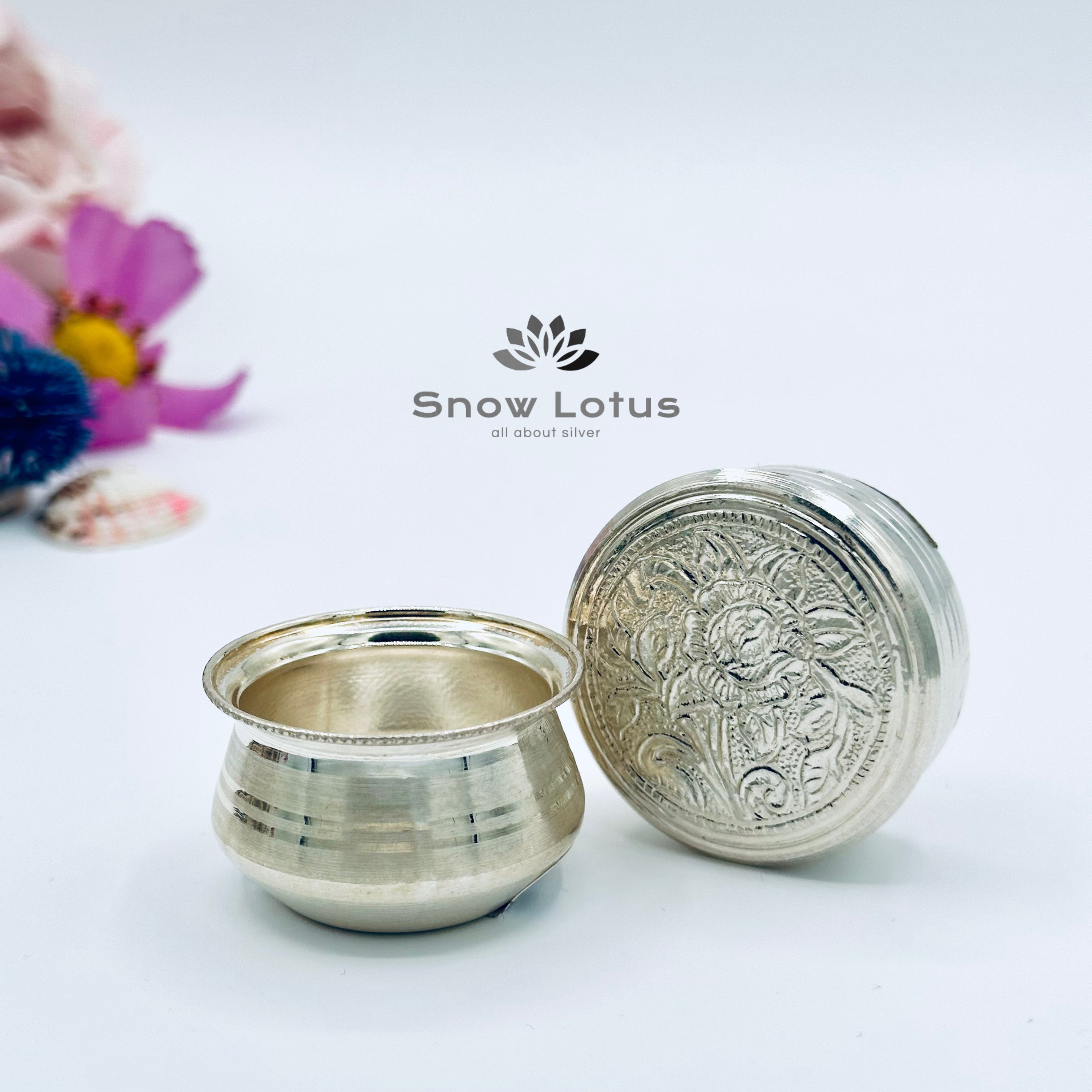 Mini Plain Bowls with Engraved Lines